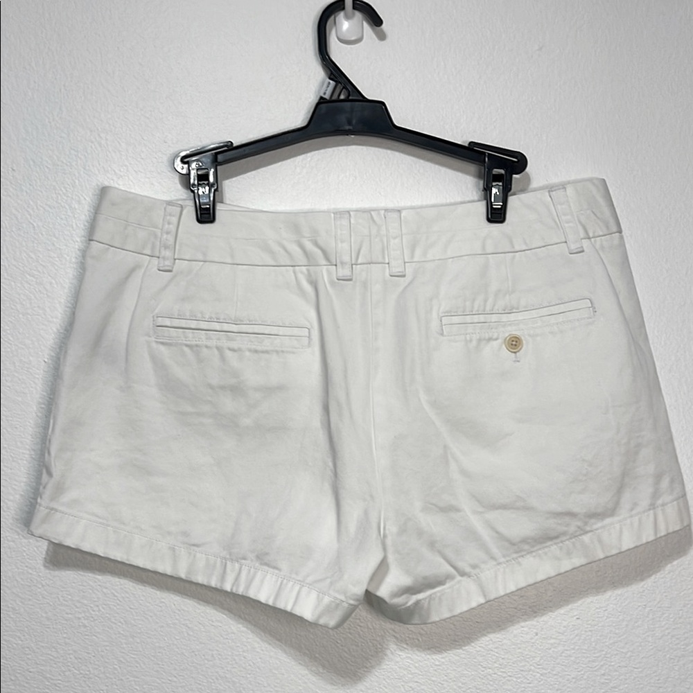 J. Crew Chino White Shorts Classic Cotton Size 12 Waist 18” EUC Looks New - Picture 2 of 6